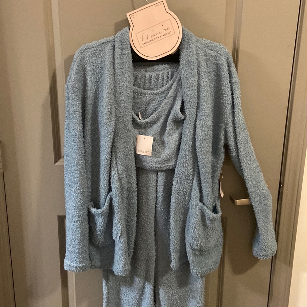 3 piece lounge set
